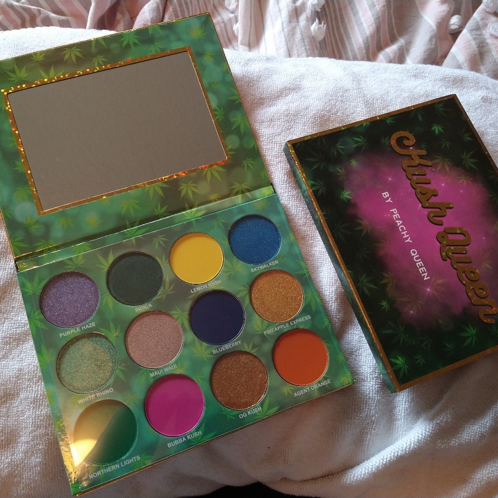 Kush queen by peachy queen eyeshadow palette